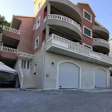 With A Parking Space Duce, - 22598 Apartamento