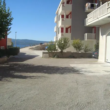 Apartment With A Parking Space Duce, - 22598 Omis
