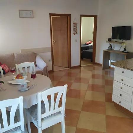 Apartment With A Parking Space Duce, - 22598 *